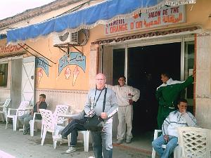 ORAN 04 2007 47 PERREGAUX RUE POINT CARE L EX BAR DE MES PARENTS